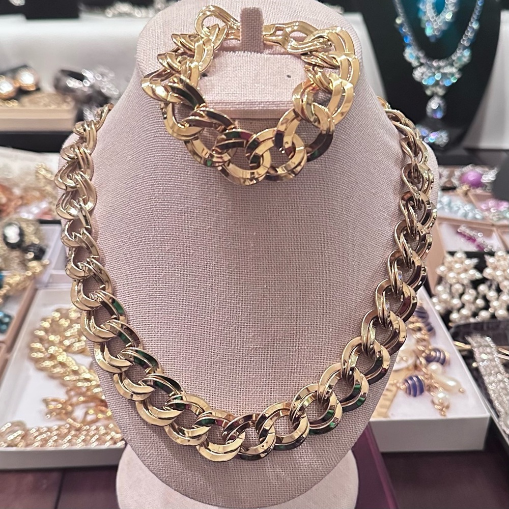 Vintage Monet Double Linked Necklace and Bracelet Set - Signed